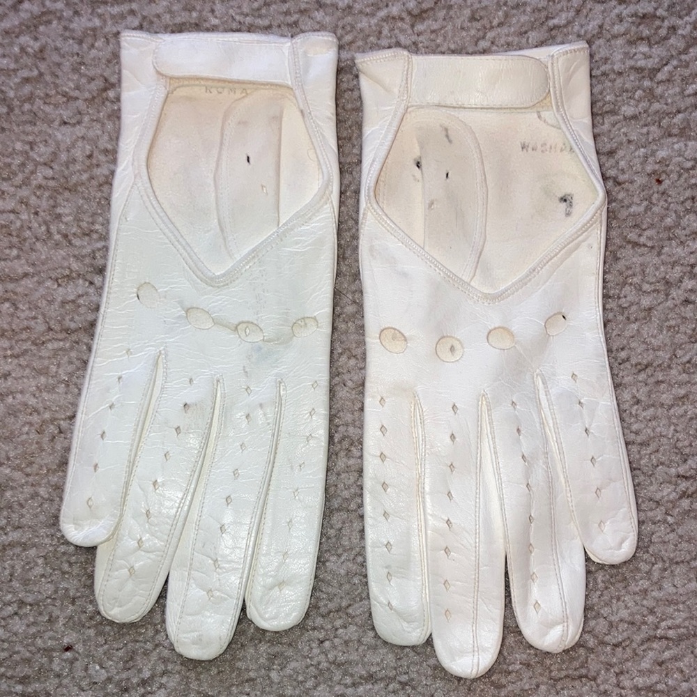 G. Giuliano leather driving gloves, cream small